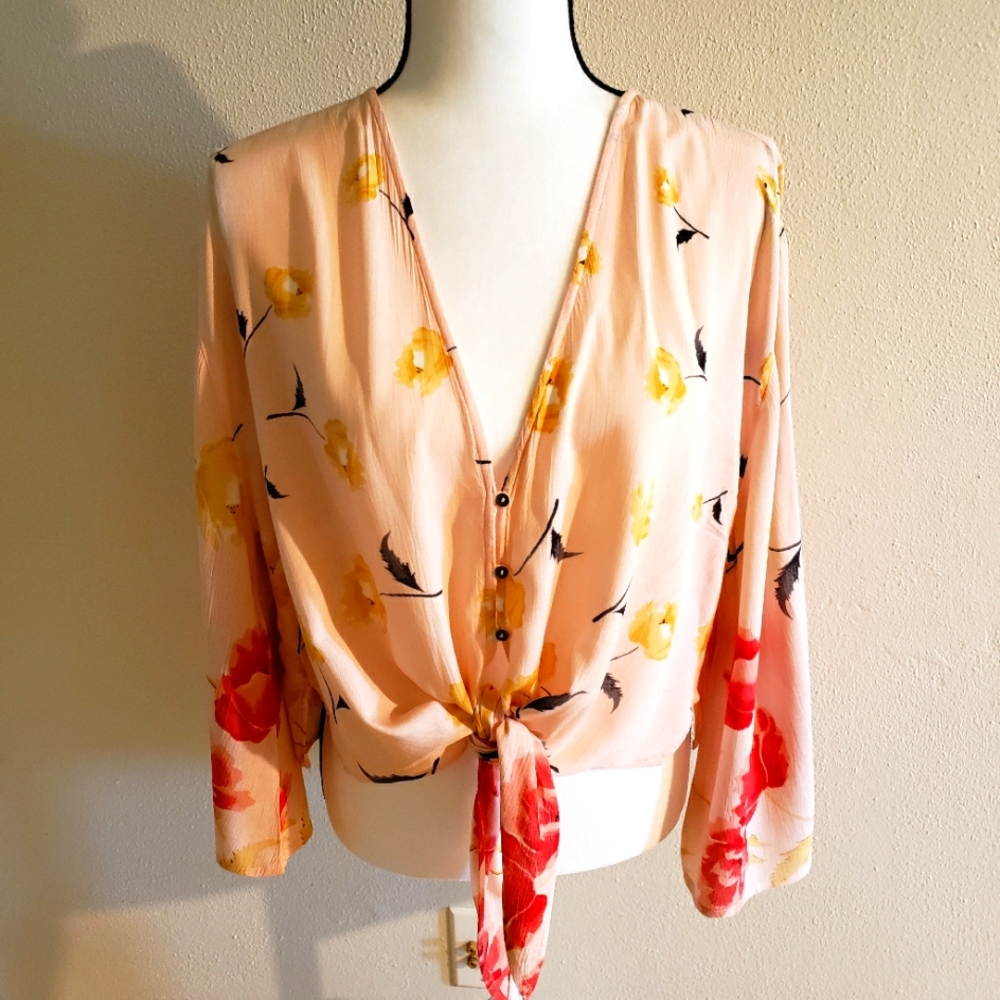 Billabong Floral Print Tie At Waist Blouse LGR